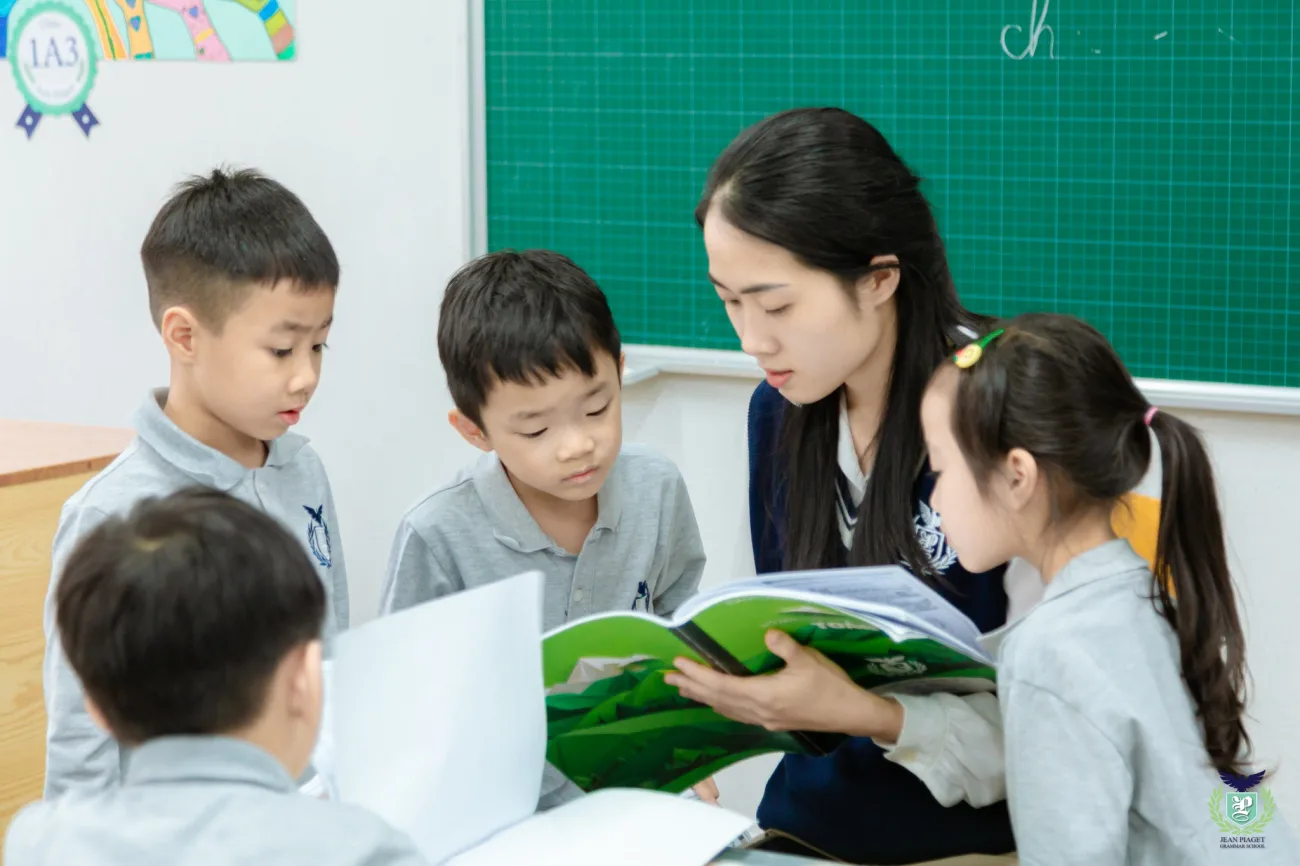 TỪ SỰ TÒ MÒ TỚI NĂNG LỰC HỌC TẬP SUỐT ĐỜI Ở TRẺ