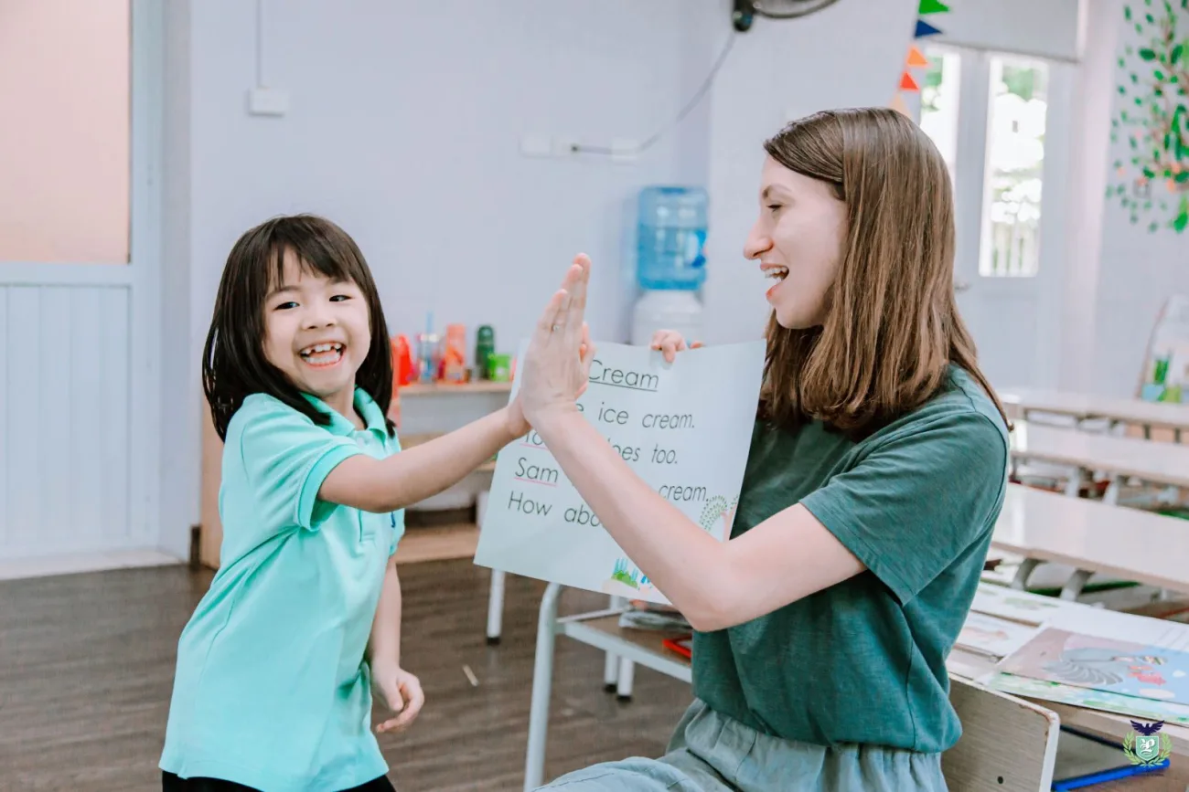 Chương trình Tiếng Anh tăng cường phản xạ ngôn ngữ, giao tiếp tự nhiên