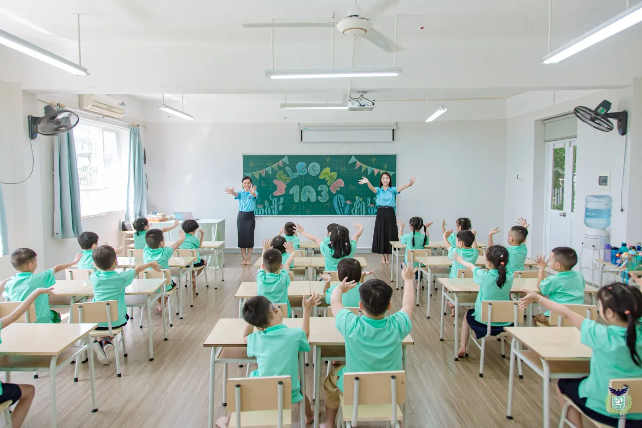 Thông tin Ba công khai