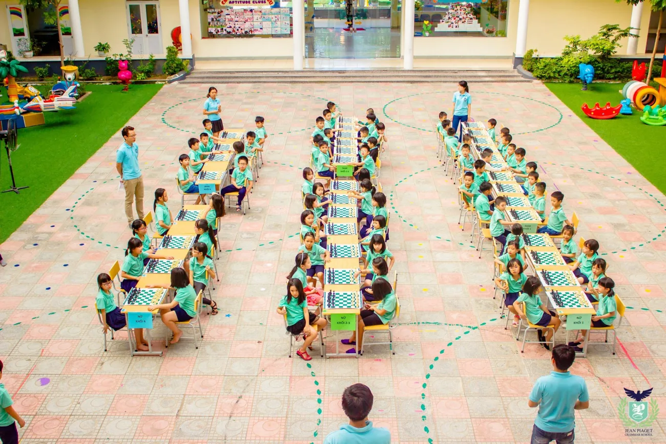 TỪ MẦM NON BEES ĐẾN TIỂU HỌC JEAN PIAGET - HÀNH TRÌNH BƯỚC KHỎI VÙNG AN TOÀN VÌ NHỮNG ĐỨA TRẺ