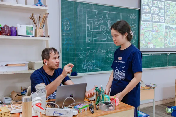 ALUMNI KHOÁ 1 ĐỖ TUỆ MINH - HÀNH TRÌNH TÌM THẤY MÀU SẮC CỦA RIÊNG MÌNH