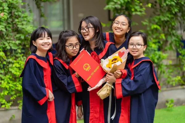 HÀNH TRANG TỪ JEAN PIAGET ĐẾN NGÔI TRƯỜNG CẤP 2