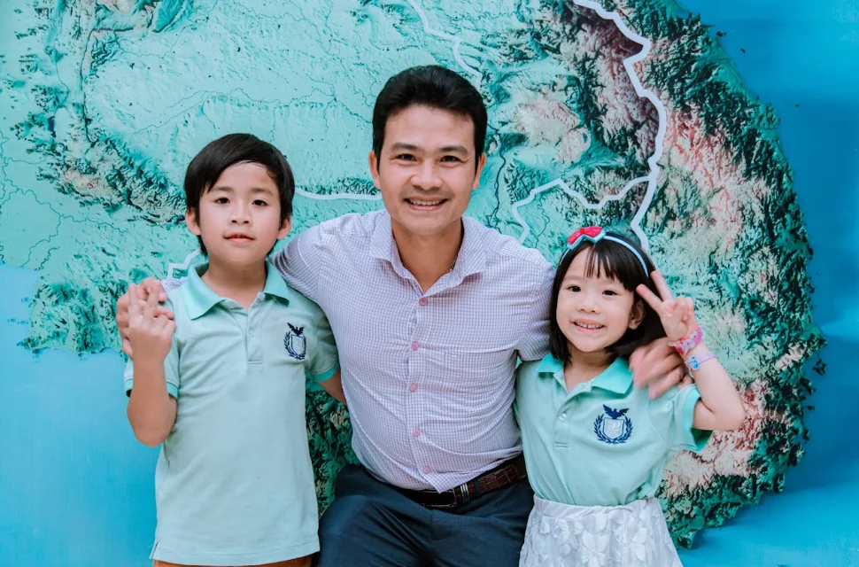 [Chuyên trang số Báo Phụ nữ Thủ đô] Trường tiểu học ở quận Cầu Giấy với cách học Sử độc đáo: Trẻ "thấm" lòng yêu nước từ vô vàn hoạt động thú vị