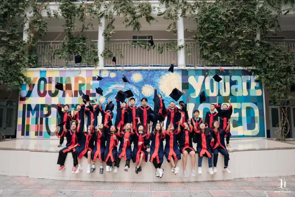 NGÔI LÀNG JP TRONG TRÁI TIM CHA MẸ