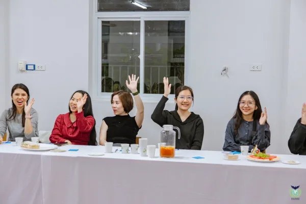 THẤU HIỂU ĐỂ CÙNG CON VỮNG VÀNG CHUYỂN CẤP