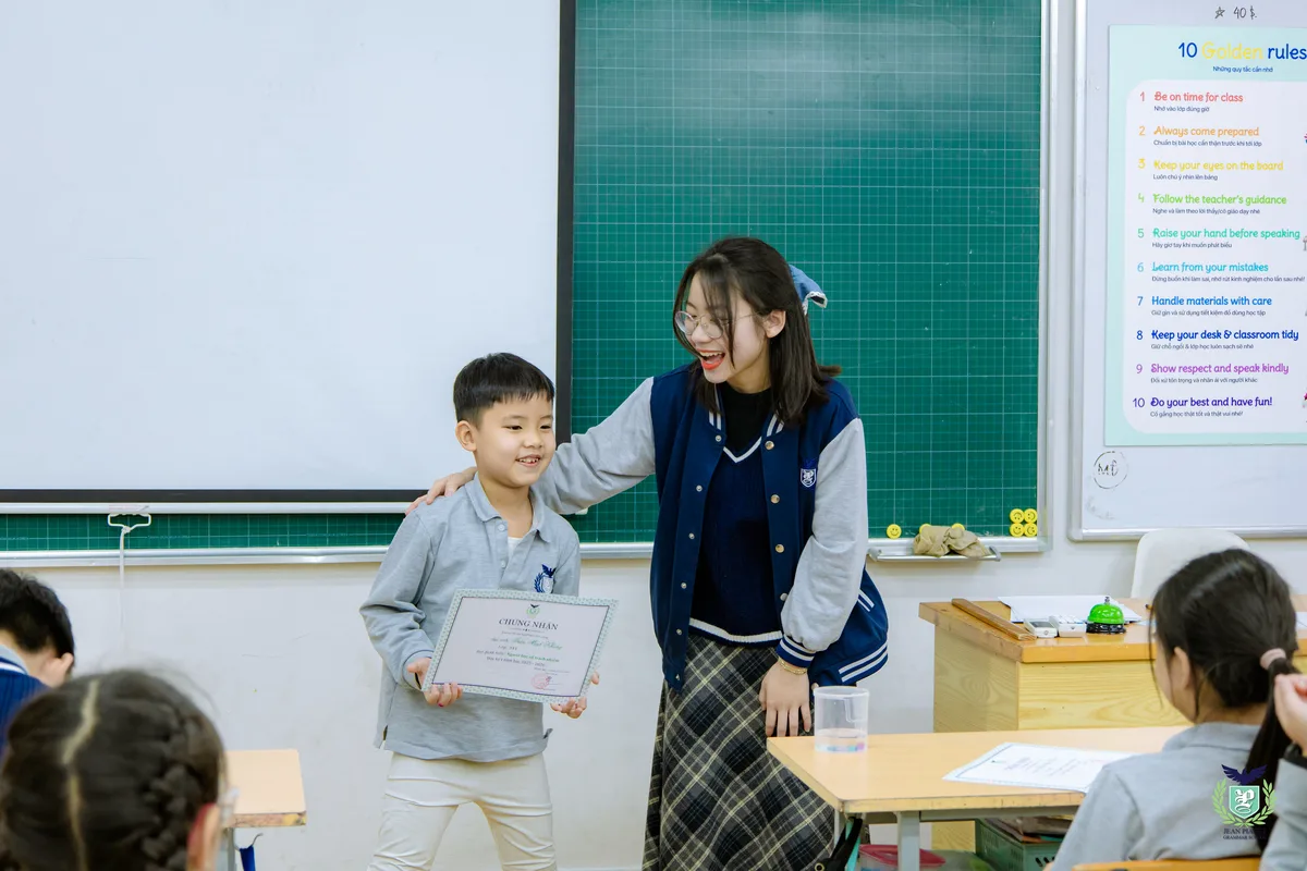 3A1 - HỌC KỲ I NHIỀU THAY ĐỔI CÙNG NHỮNG NGƯỜI BẠN MỚI!