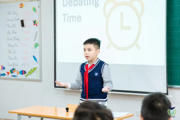 TỪ ĐỌC HIỂU ĐẾN NĂNG LỰC THỂ HIỆN BẢN THÂN: LỘ TRÌNH TIẾNG ANH BỀN VỮNG VÀ NÂNG CAO TẠI JP